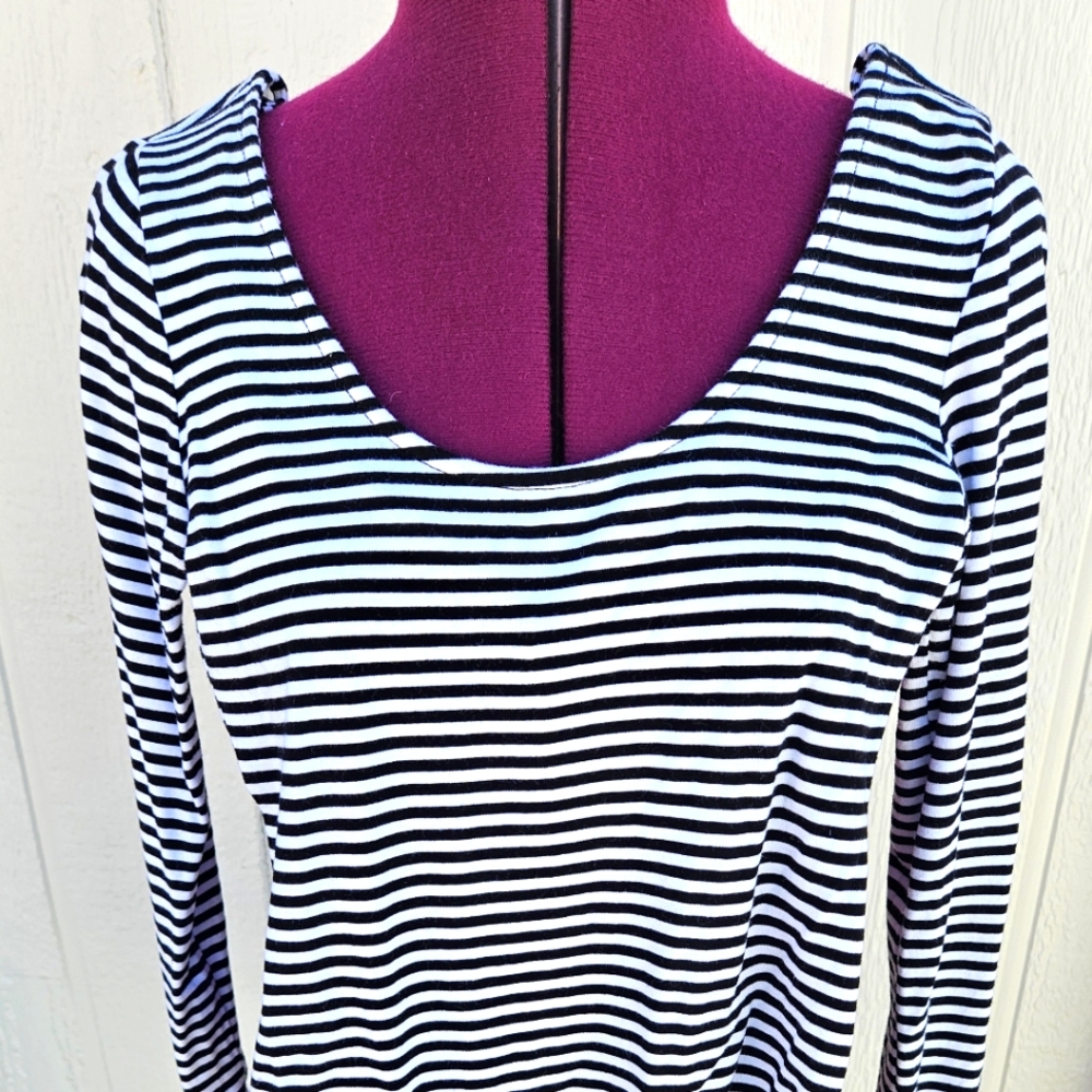 Fotever 21 Striped Black and White Women's Bodysuit Top
